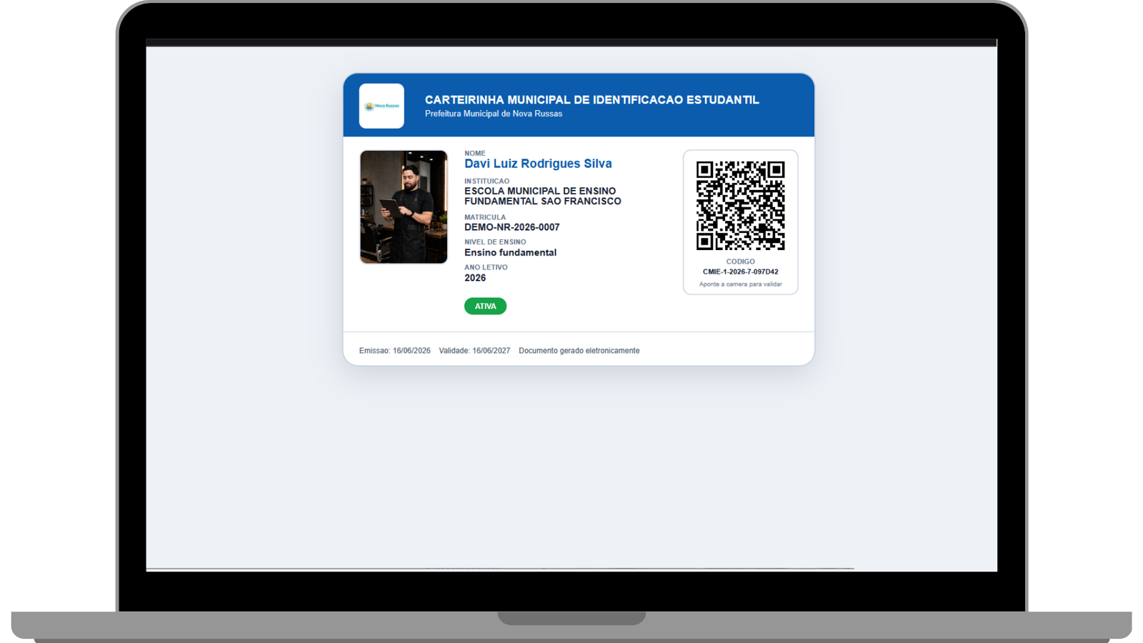 Modelo de carteirinha estudantil com QR Code